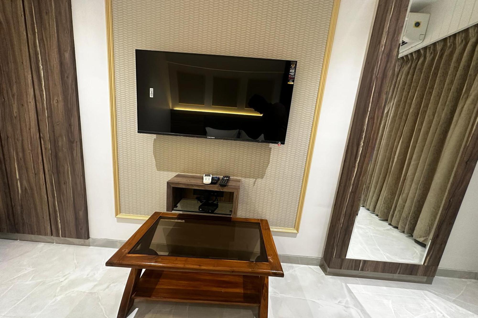 Hotel Kushala Grand, Dombivali Mangrul Dış mekan fotoğraf
